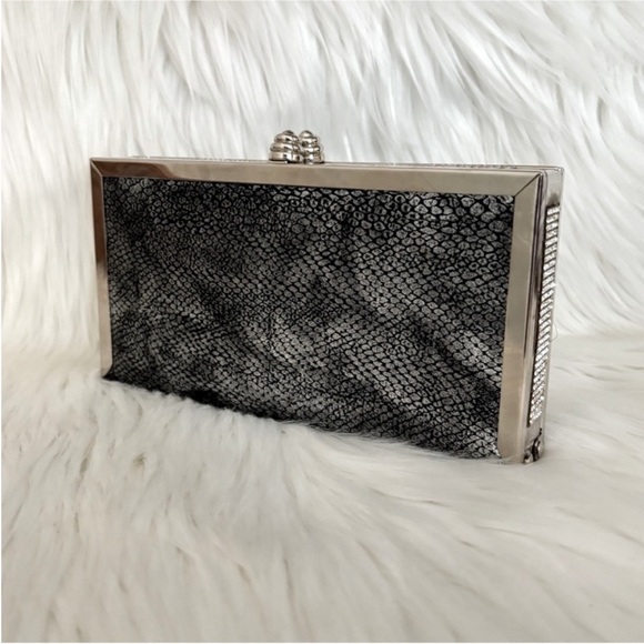 Convertible Evening Clutch - Picture 6 of 10